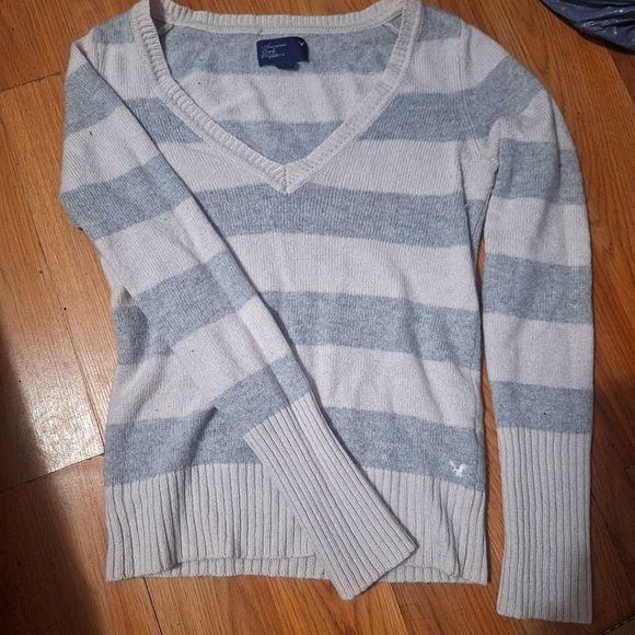 American Eagle Outfitters Sweaters - American Eagle Outfitters - Gray and Pale Pink Sweater NWOT